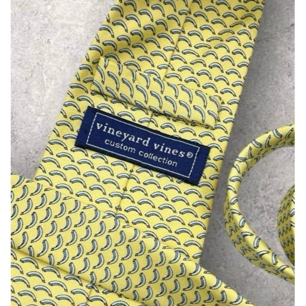 VINEYARD VINES Silk Tie USA Yellow Bow W:3.7" EUC - Picture 2 of 6